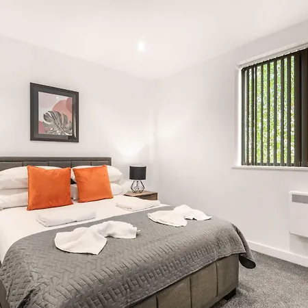 Apartment Bright & Spacious 1 Bedroom In
