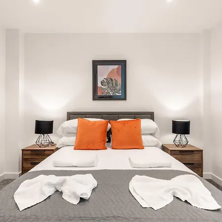 Bright & Spacious 1 Bedroom In * Leeds (West Yorkshire)