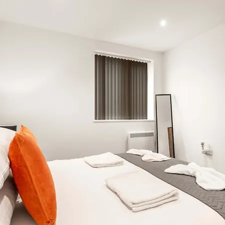 Bright & Spacious 1 Bedroom In * Leeds (West Yorkshire)