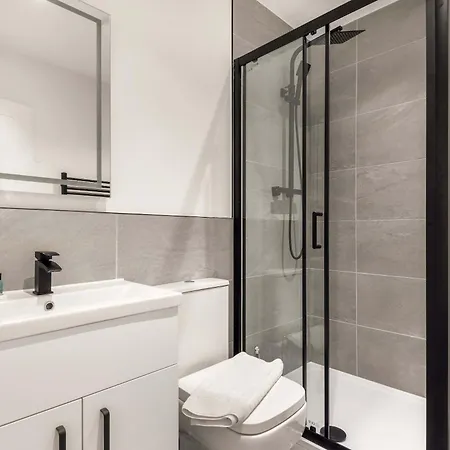 Apartment Bright & Spacious 1 Bedroom In